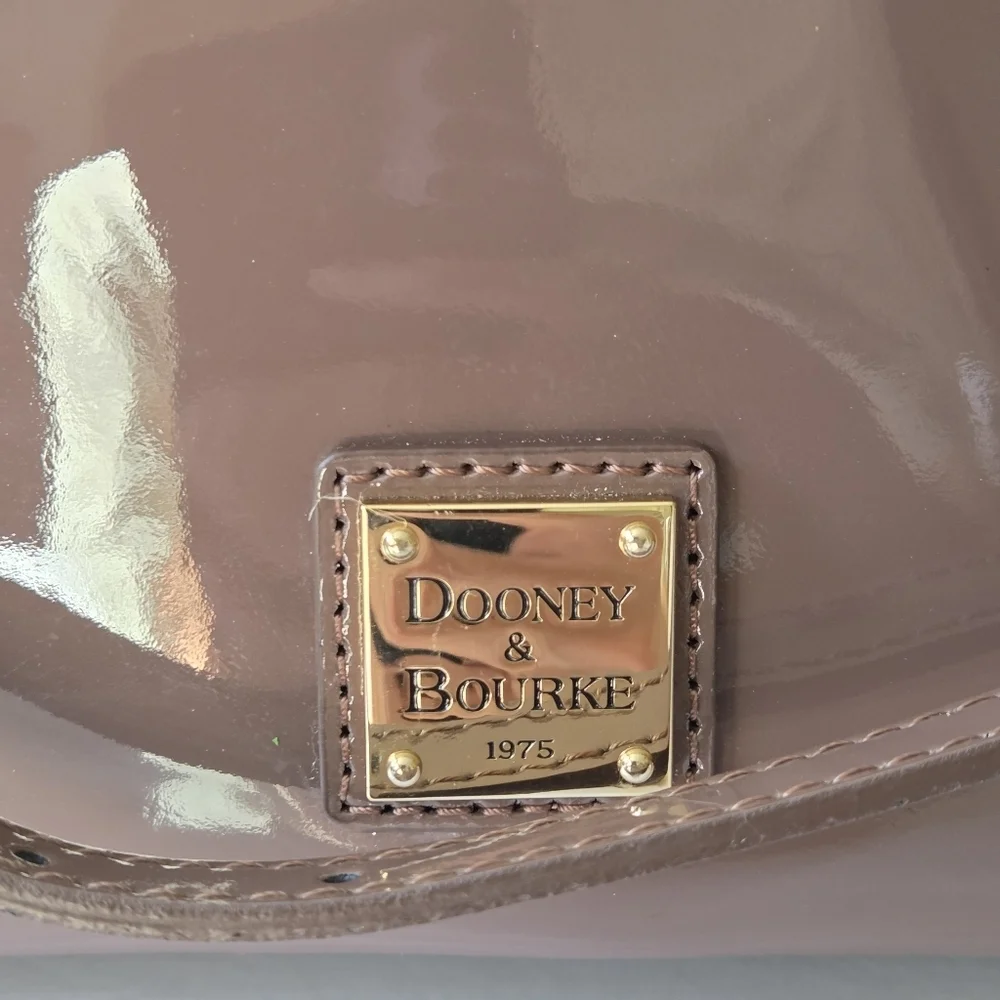 Dooney & Bourke elevate your